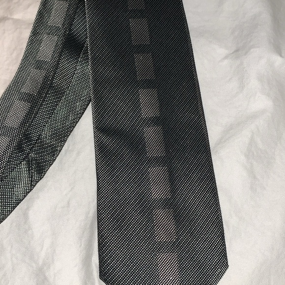 Issey Miyake - Picture 2 of 4